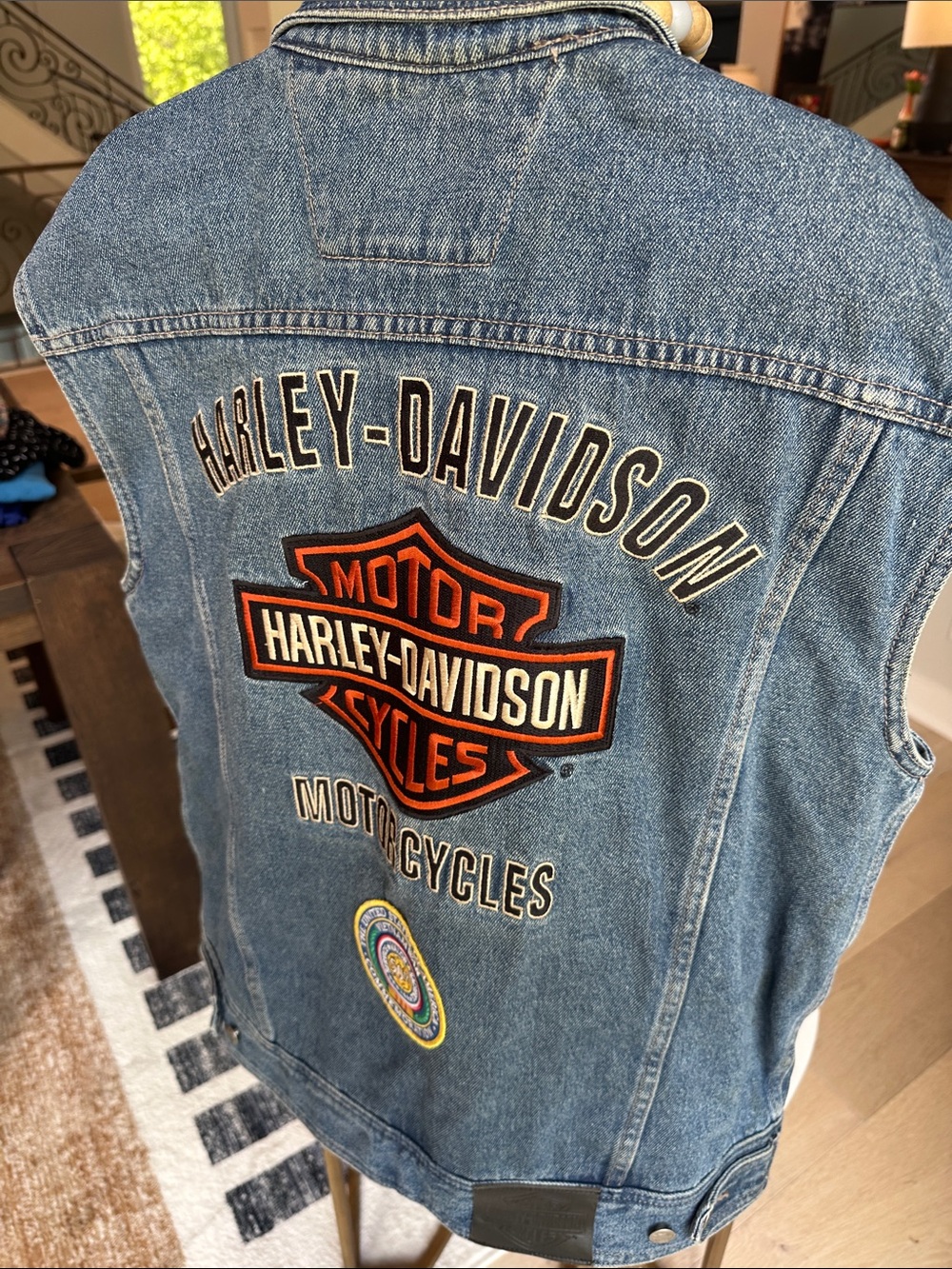 Harley-Davidson Light Blue Denim Sleeveless Trucker Vest - Picture 4 of 5